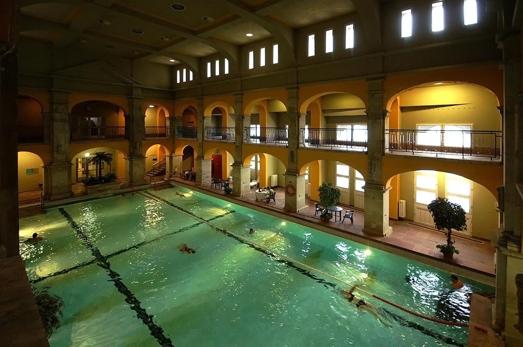 Wellness Retreat With Sauna & Jacuzzi - 1 Min To Opera بودابست المظهر الخارجي الصورة